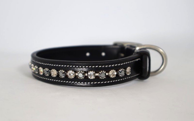 Crystal Embellished Dog Collars and Leashes