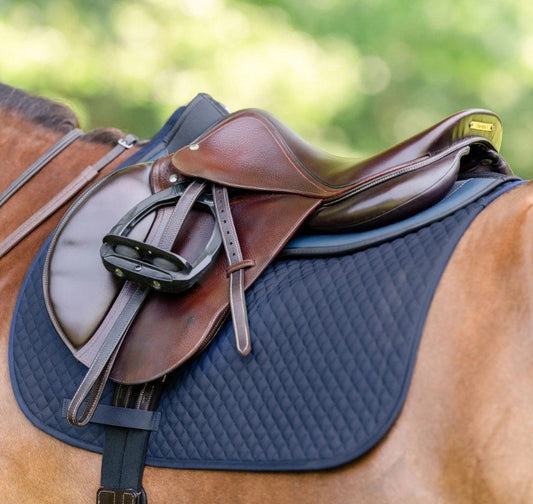 Equifit Essential Square Pad